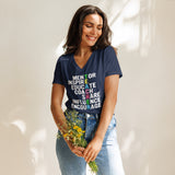 MENTOR Women’s relaxed v-neck t-shirt